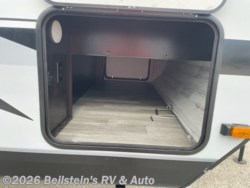 2022 Jayco Jay Feather 24RL floorplan image
