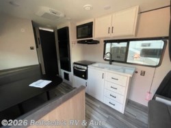 New 2026 Jayco Jay Flight SLX 211MBW available in Palmyra, Missouri