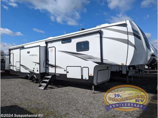 2022 Cardinal Limited 383BHLE by Forest River from Susquehanna RV in Selinsgrove, Pennsylvania