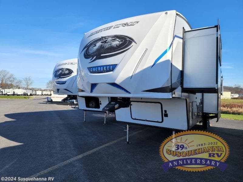 2023 Forest River Cherokee Arctic Wolf Suite 3910 RV for Sale in