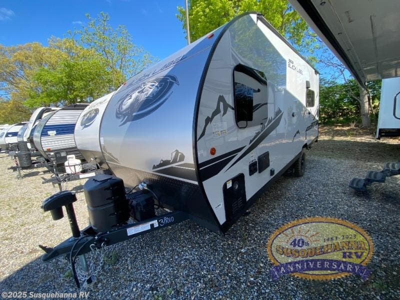 2023 Forest River Cherokee Wolf Pup Black Label 18RJBBL RV for Sale in Selinsgrove, PA 17870