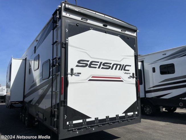 2024 Jayco Seismic 395 #T84345 - For Sale in Murfressboro, TN