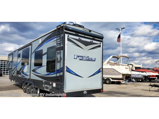 2017 Fuzion 420 by Keystone from Colerain Family RV - Indianapolis in Indianapolis, Indiana