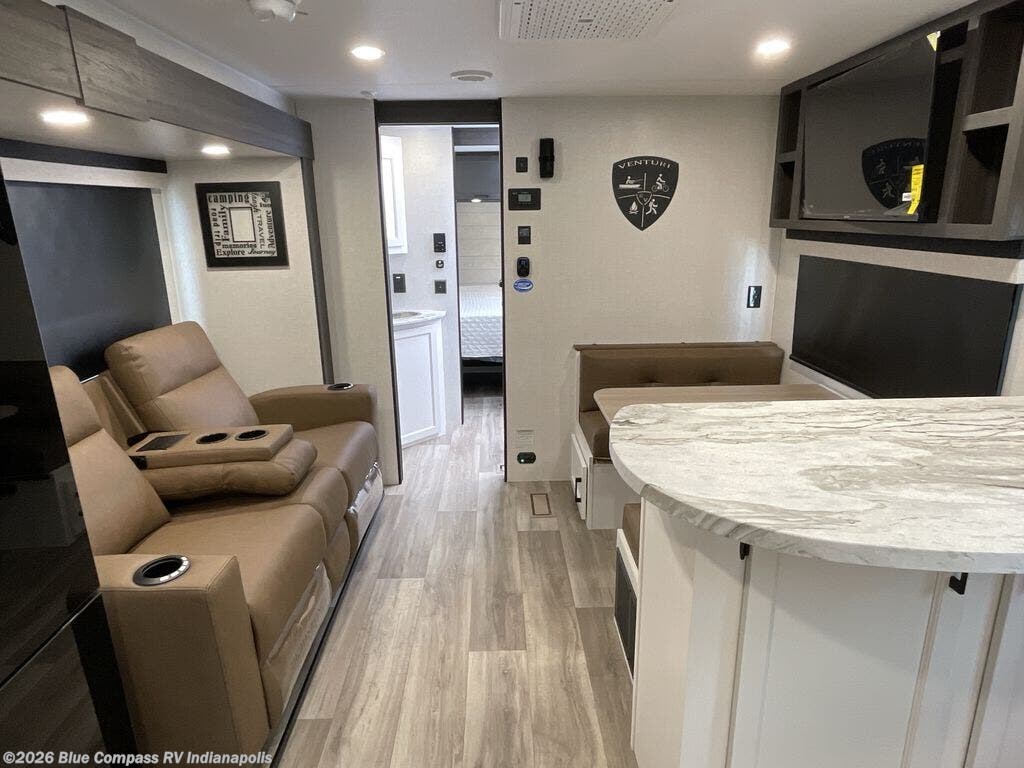 New 2026 Venture RV Stratus SR241VRK available in Indianapolis, Indiana