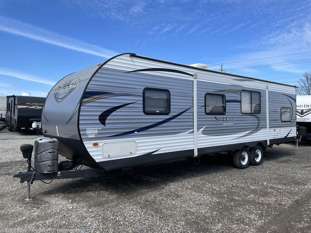 Used 2016 Forest River Salem 30KQBSS available in Indianapolis, Indiana
