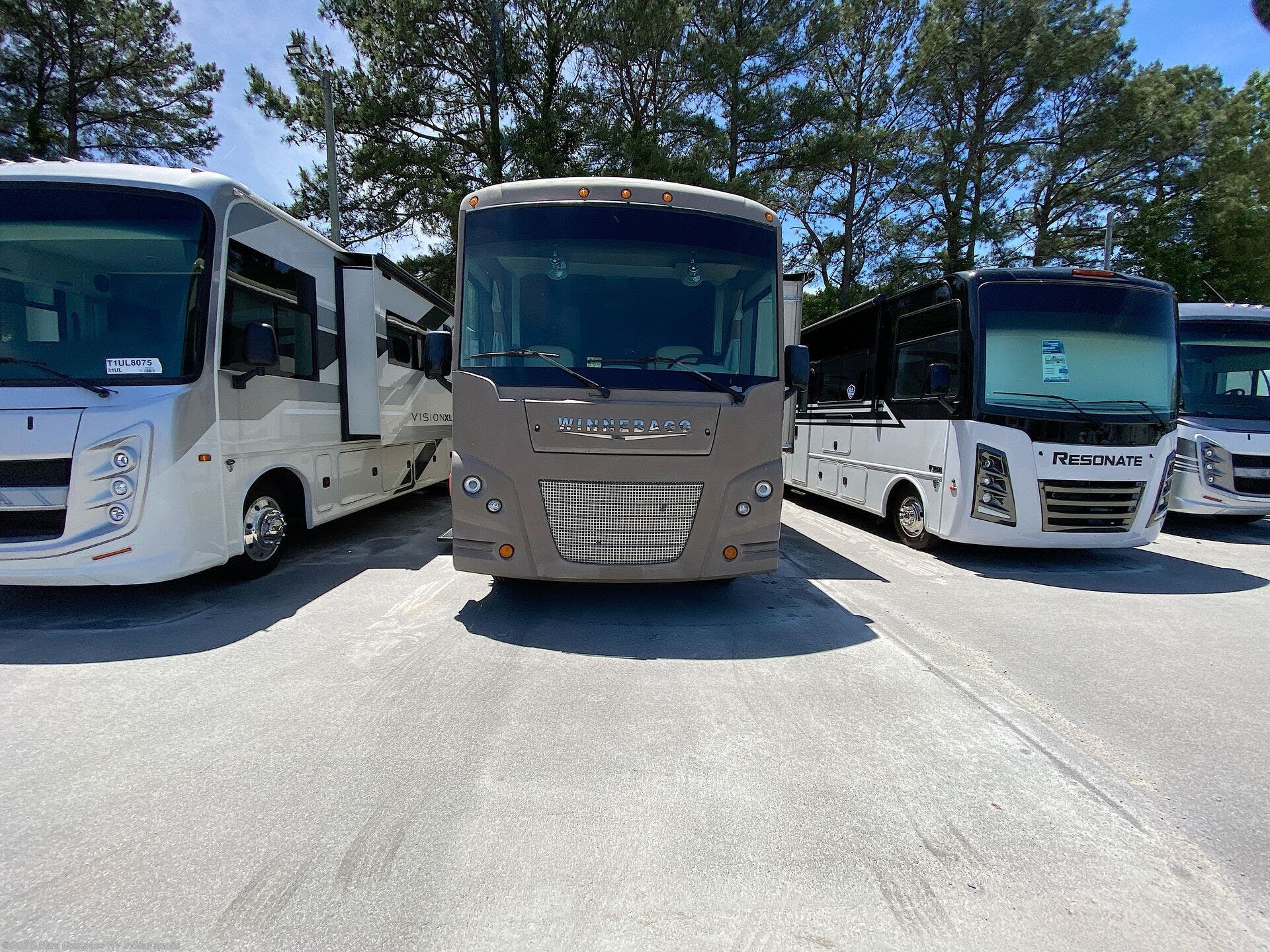 Used 2015 Winnebago Vista 35F available in Indianapolis, Indiana