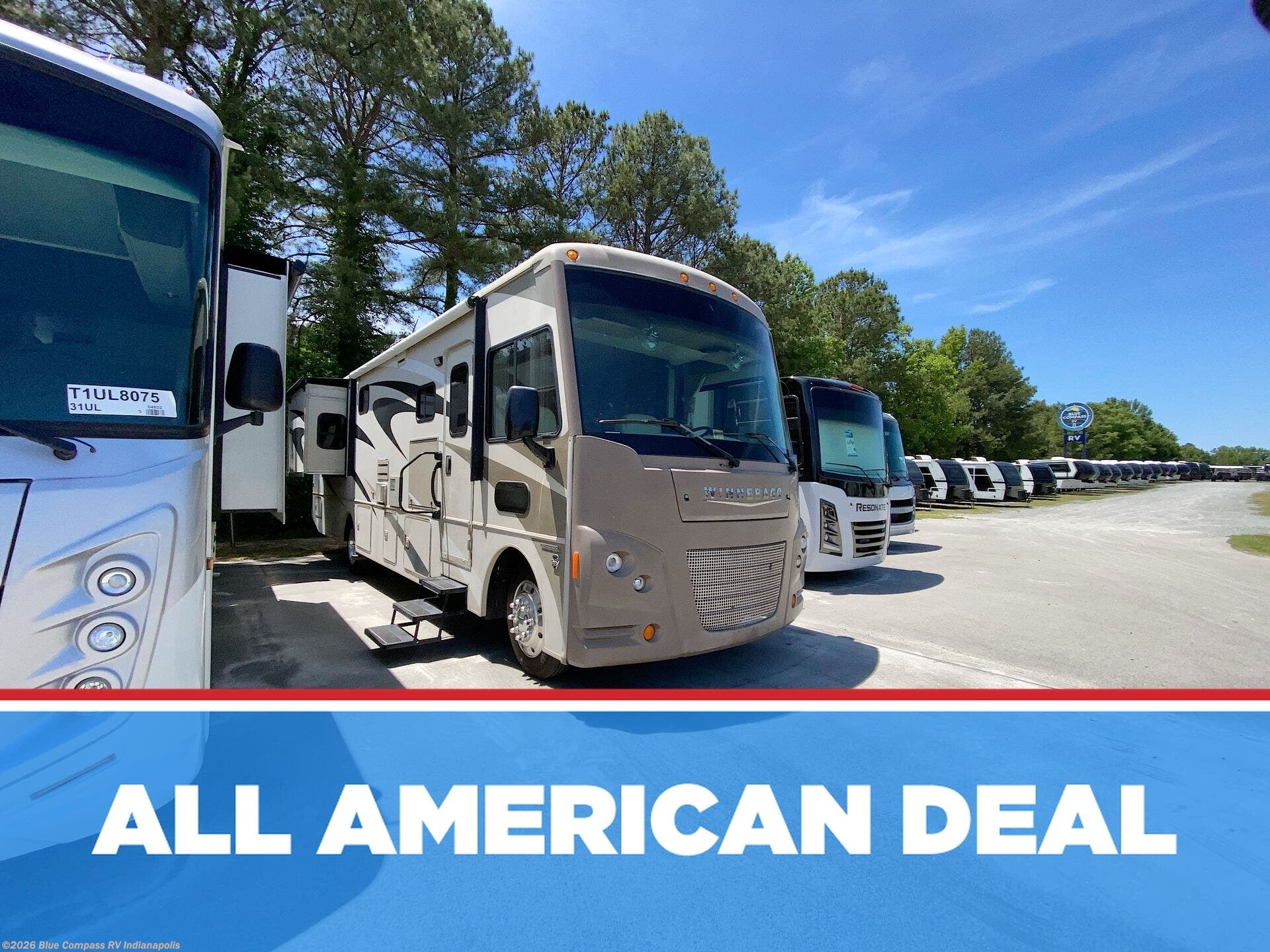 2015 Winnebago Vista 35F - Used Class A For Sale by Blue Compass RV Indianapolis in Indianapolis, Indiana features Slideout