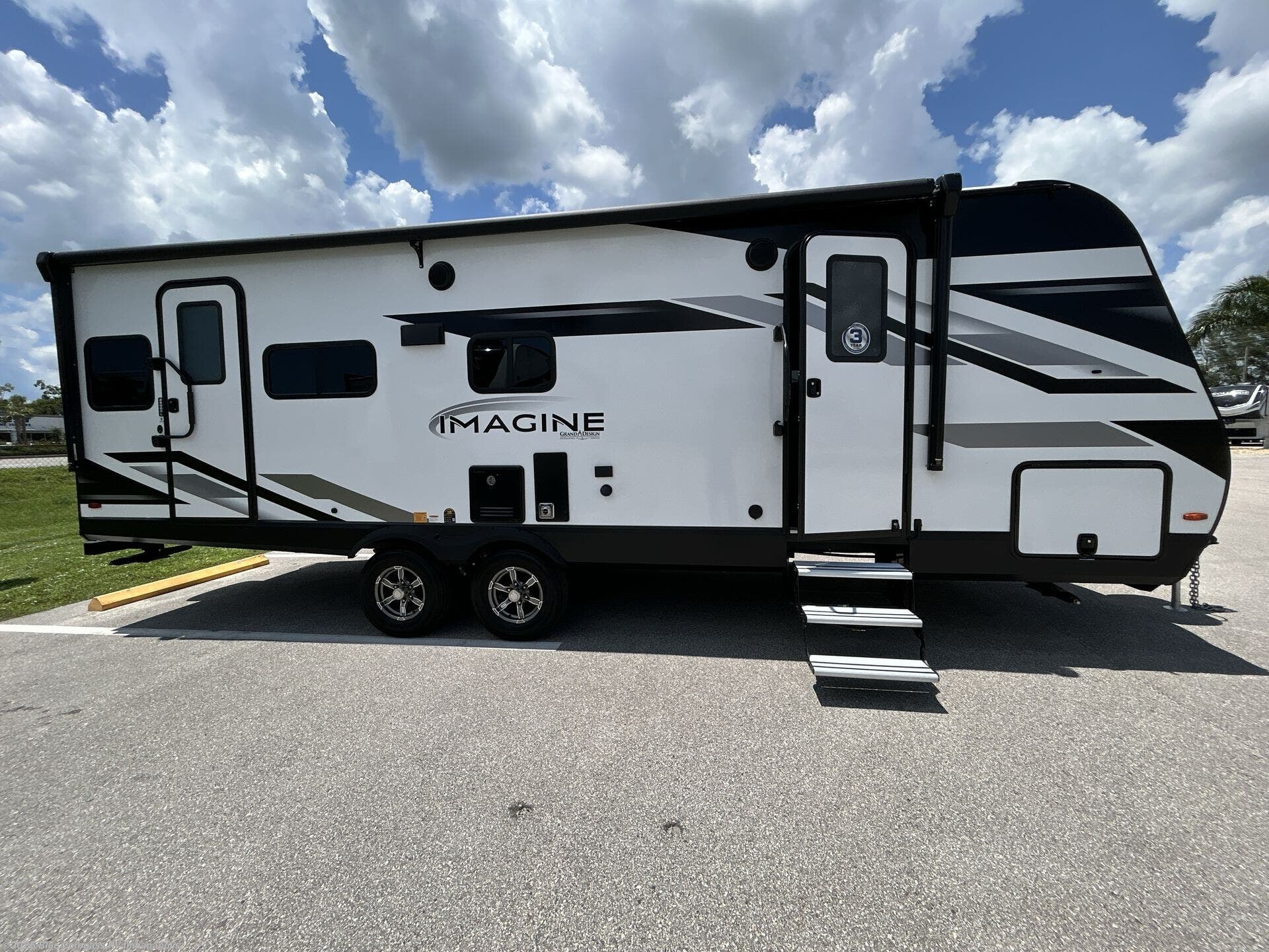 2027 Imagine 2500RL by Grand Design from Blue Compass RV Indianapolis in Indianapolis, Indiana