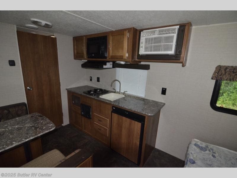 2015 Keystone Summerland Mini 1700FQ RV for Sale in Butler, PA 16001 ...