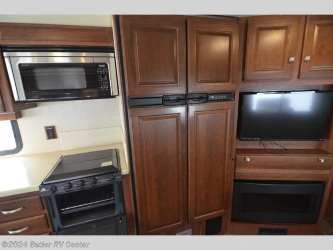 2014 Itasca Sunstar 35B - Used Class A For Sale by Butler RV Center in Butler, Pennsylvania