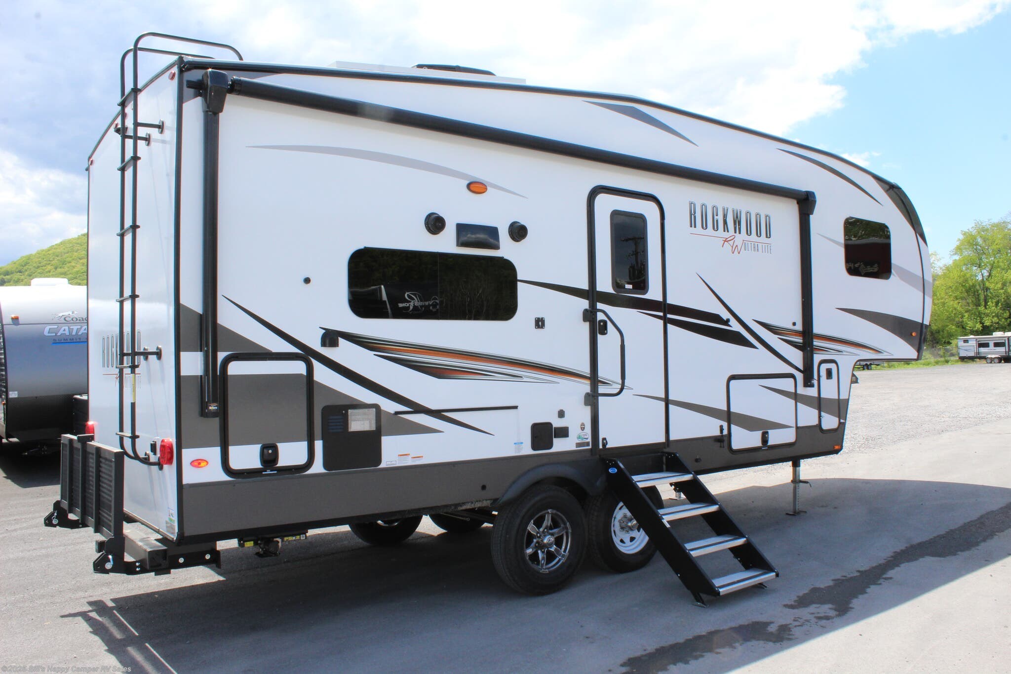 2021 Forest River Rockwood Ultra Lite 2445WS RV for Sale in Mill Hall
