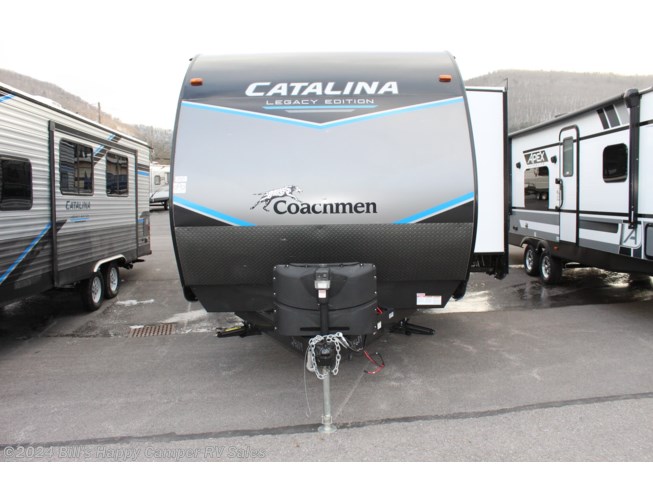 2022 Coachmen Catalina 303RKDS - New Travel Trailer For Sale by Bill&#39;s Happy Camper RV Sales in Mill Hall, Pennsylvania features Exterior Refrigerator, Wardrobe(s), 50 Amp Service, Electric Jack, Enclosed Water Tank
