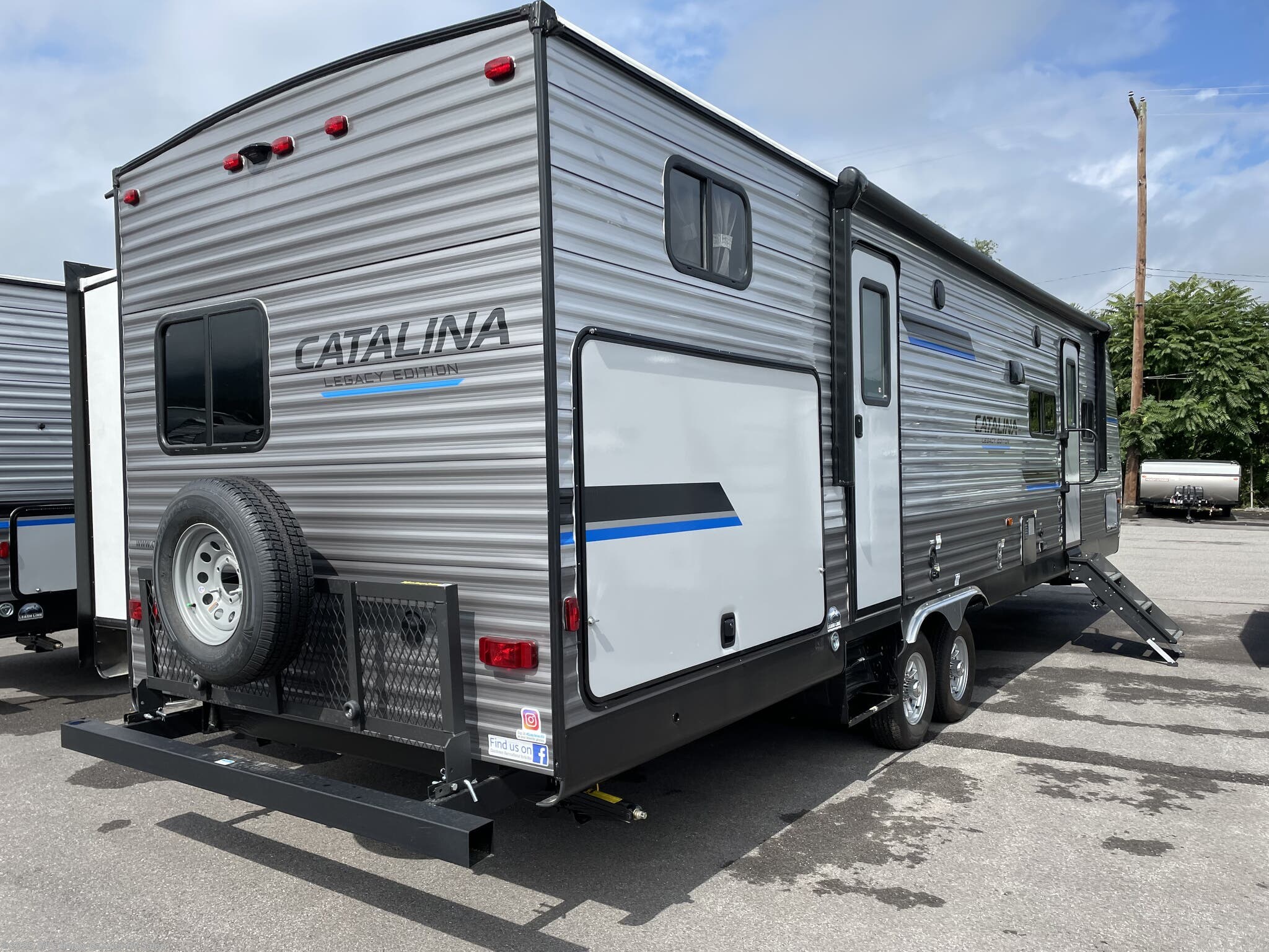 2023 Coachmen Catalina 323BHDSCK RV for Sale in Mill Hall, PA 17751