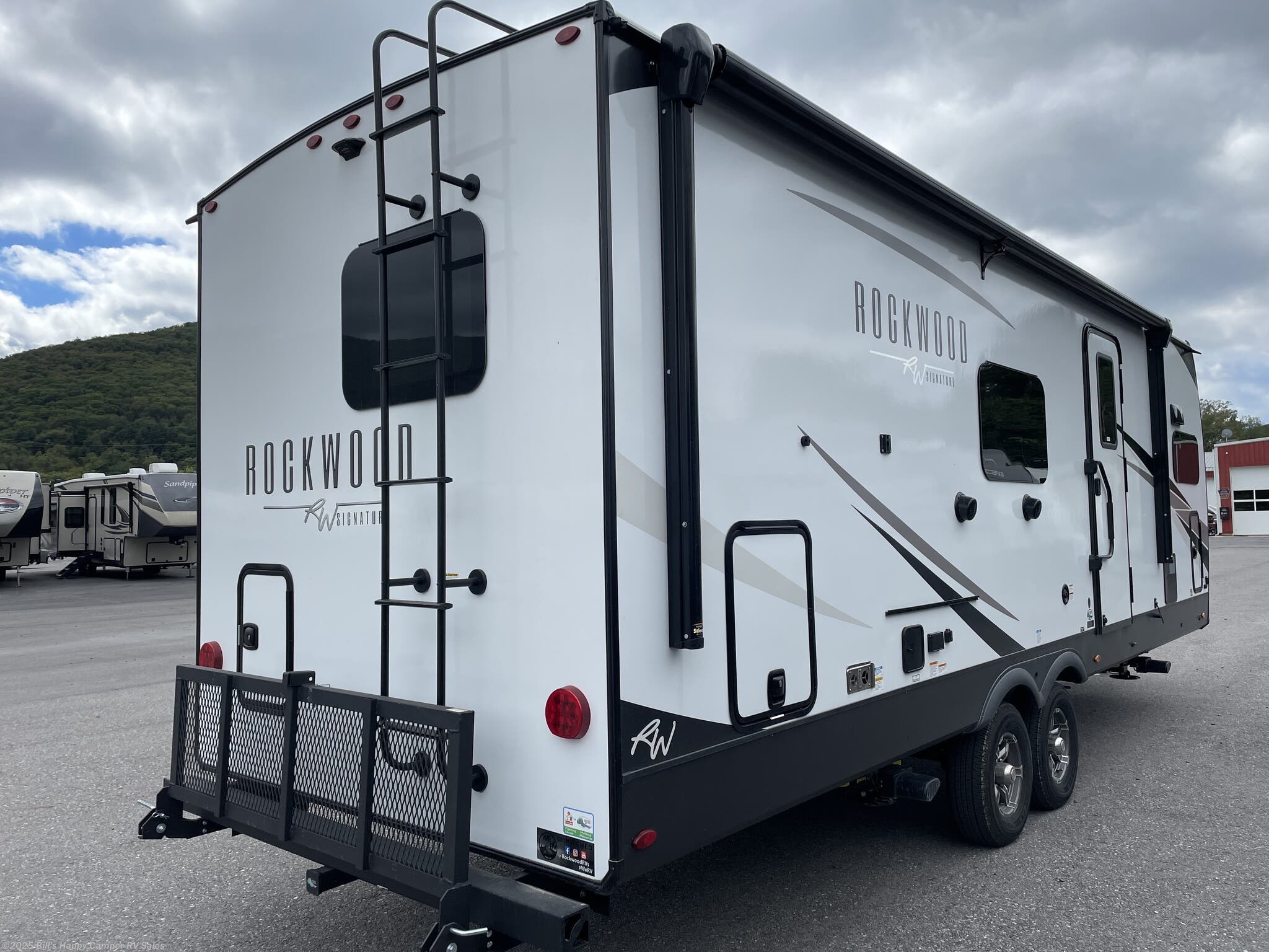 2023 Forest River Rockwood Signature Ultra Lite 8263MBR RV for Sale in