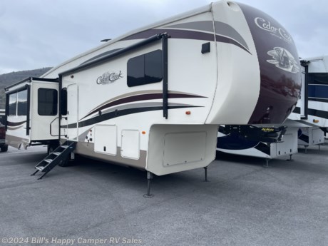 &lt;p&gt;&lt;span style=&quot;font-size: 8pt;&quot;&gt;&lt;em&gt;** BILL&#39;S HAPPY CAMPER RV SALES &amp;amp; SERVICE IS NOT RESPONSIBLE FOR ANY MISPRINTS, TYPOS, OR ERRORS FOUND ON THIS PAGE&lt;/em&gt;&lt;/span&gt;&lt;/p&gt;