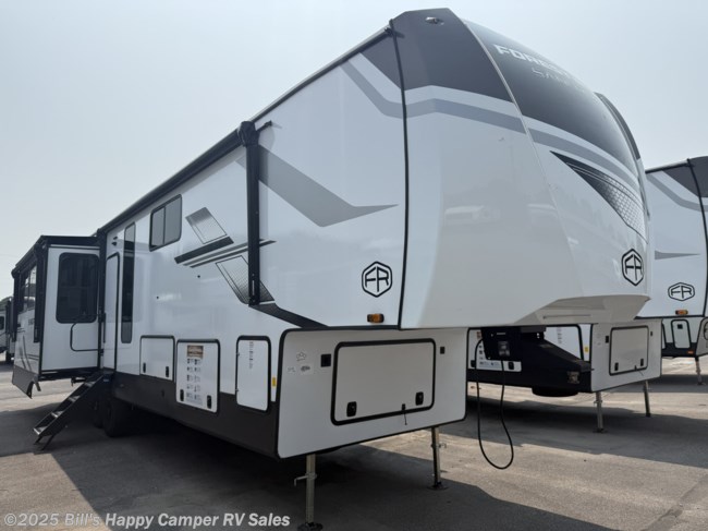2026 Forest River Sandpiper 3900HBLR