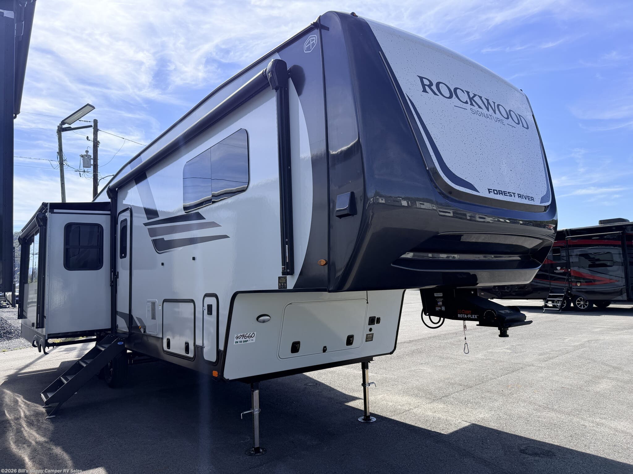 2026 Forest River Rockwood Signature R371RK