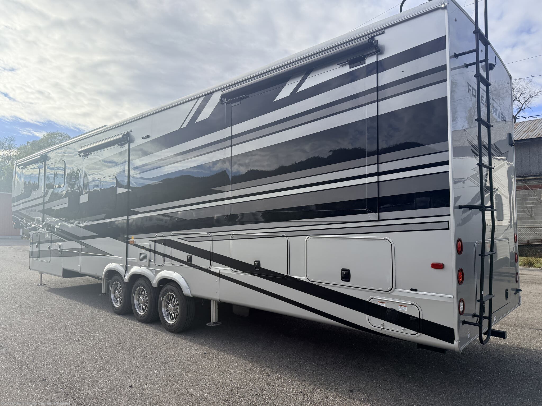 New 2026 Forest River RiverStone 421FK available in Mill Hall, Pennsylvania