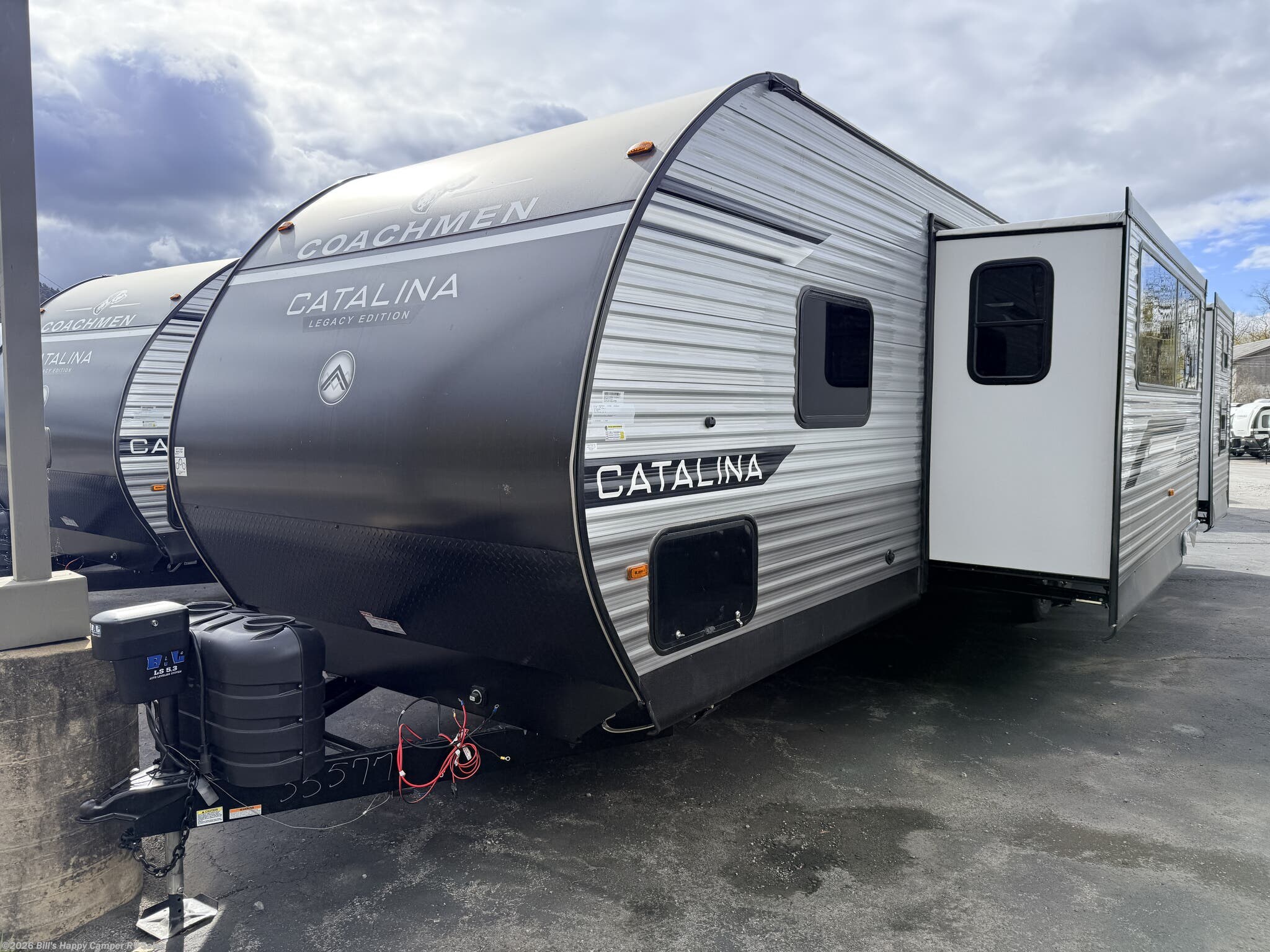 2026 Catalina Legacy Edition 323BHDSCK by Coachmen from Bill's Happy Camper RV Sales in Mill Hall, Pennsylvania