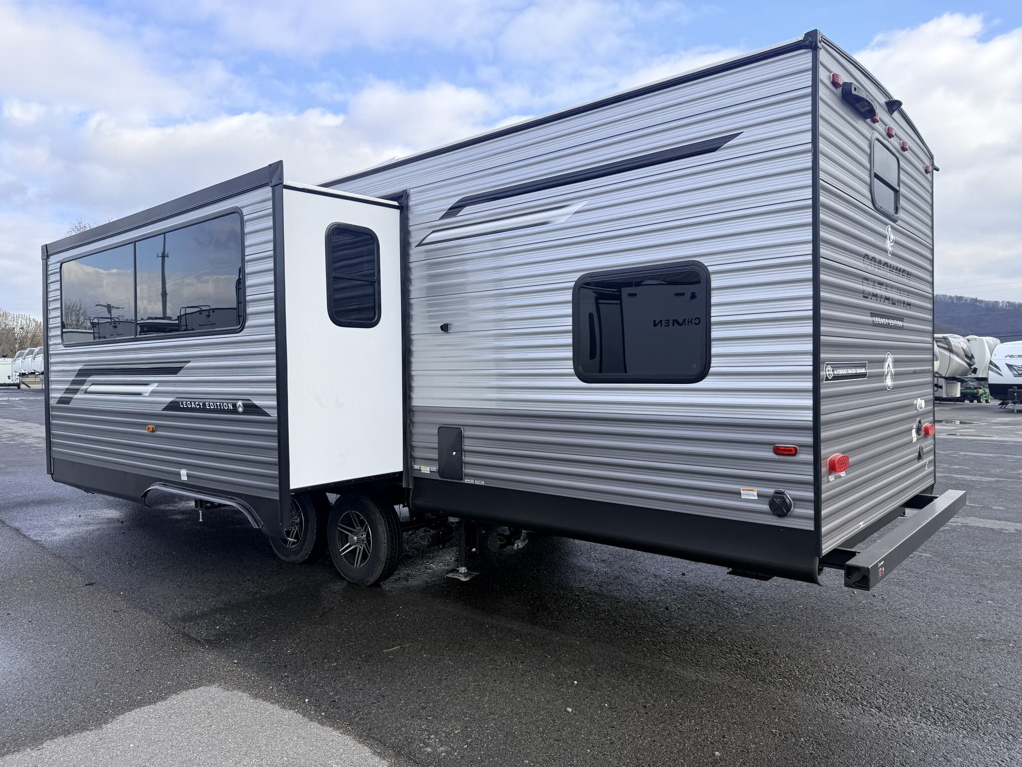 New 2026 Coachmen Catalina Legacy Edition 293QBCK available in Mill Hall, Pennsylvania