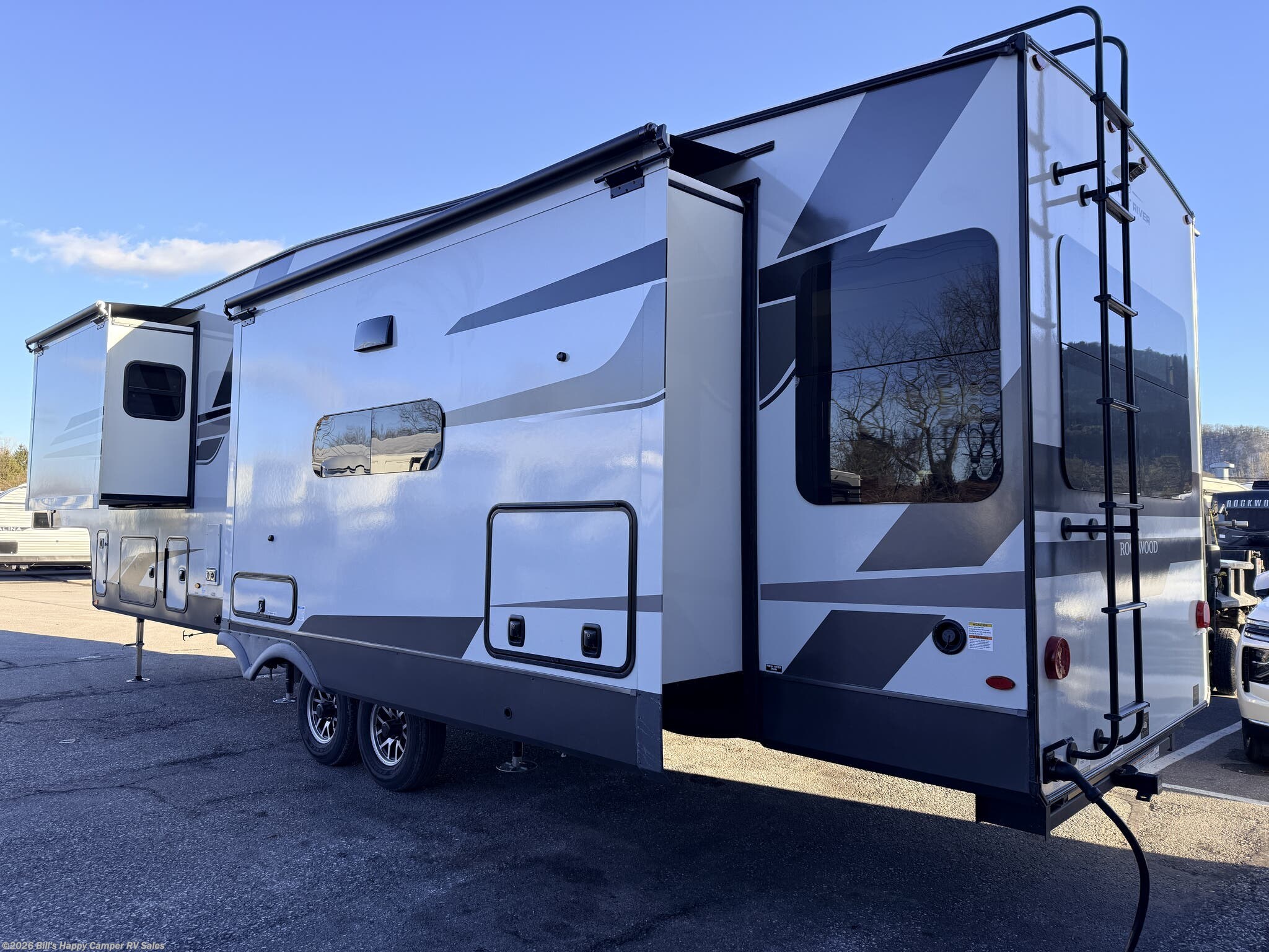 New 2026 Forest River Rockwood Signature 401SFB available in Mill Hall, Pennsylvania