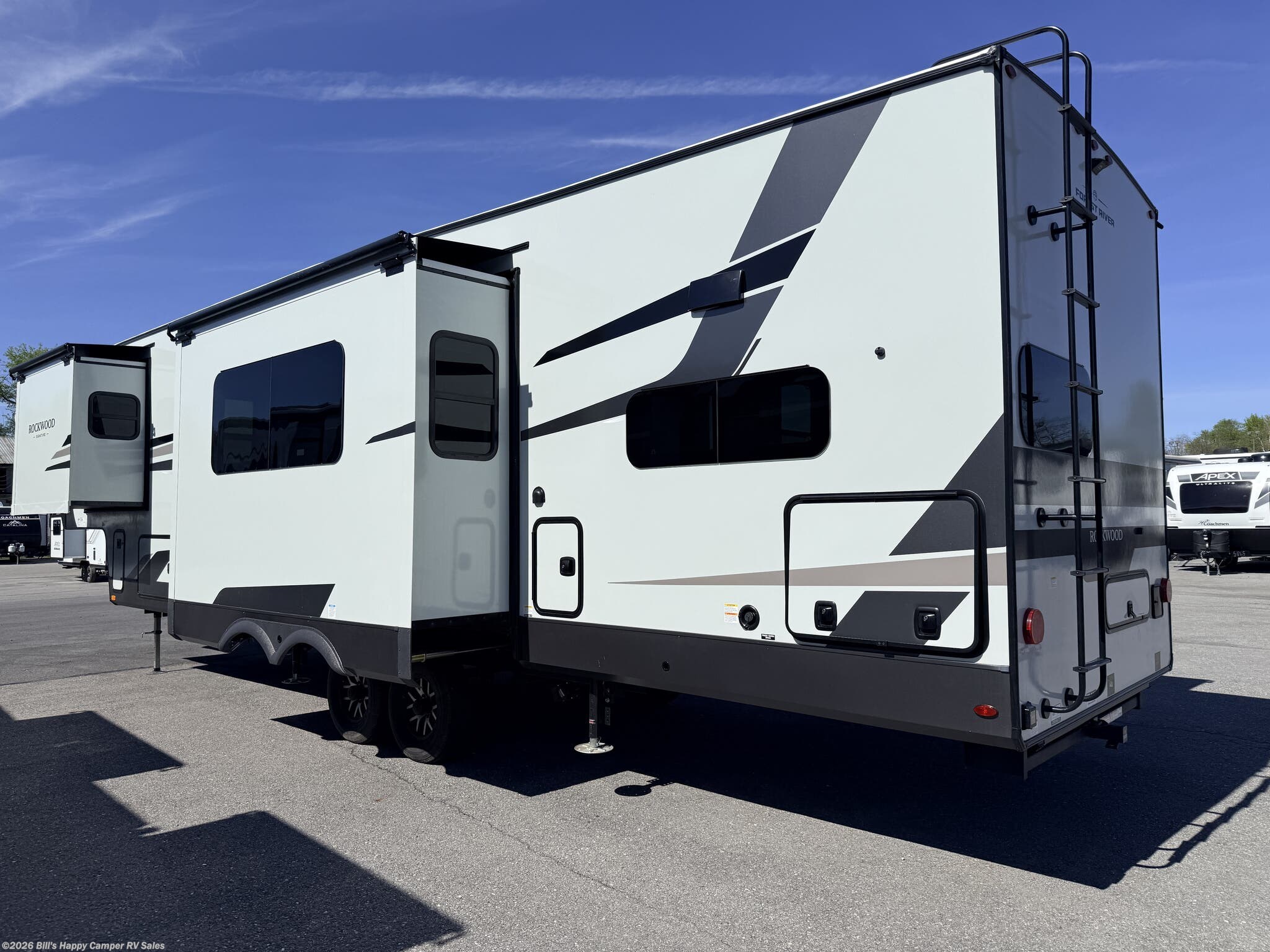 New 2026 Forest River Rockwood Signature 404SRK available in Mill Hall, Pennsylvania