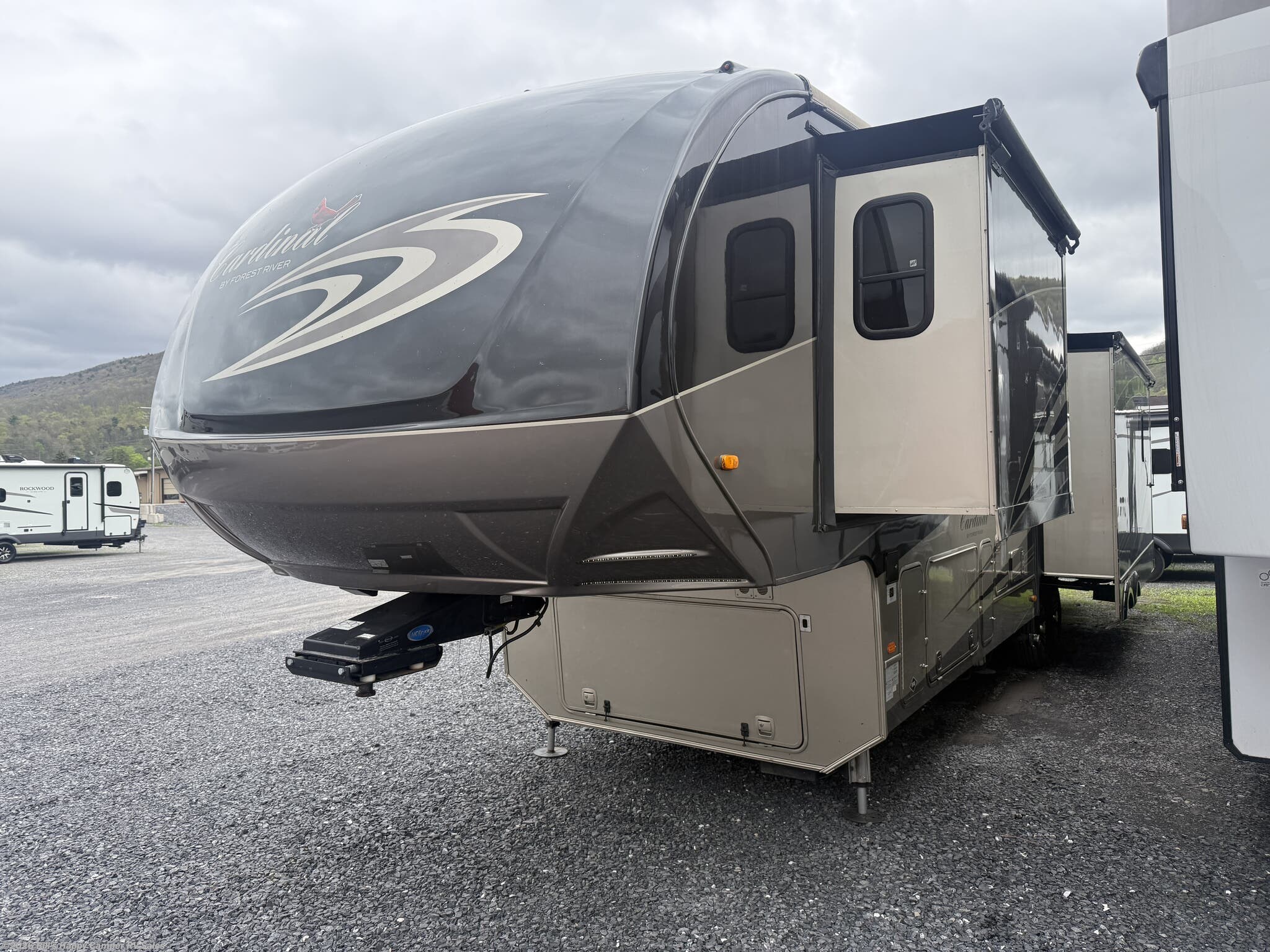 2017 Cardinal 3456RL by Forest River from Bill's Happy Camper RV Sales in Mill Hall, Pennsylvania