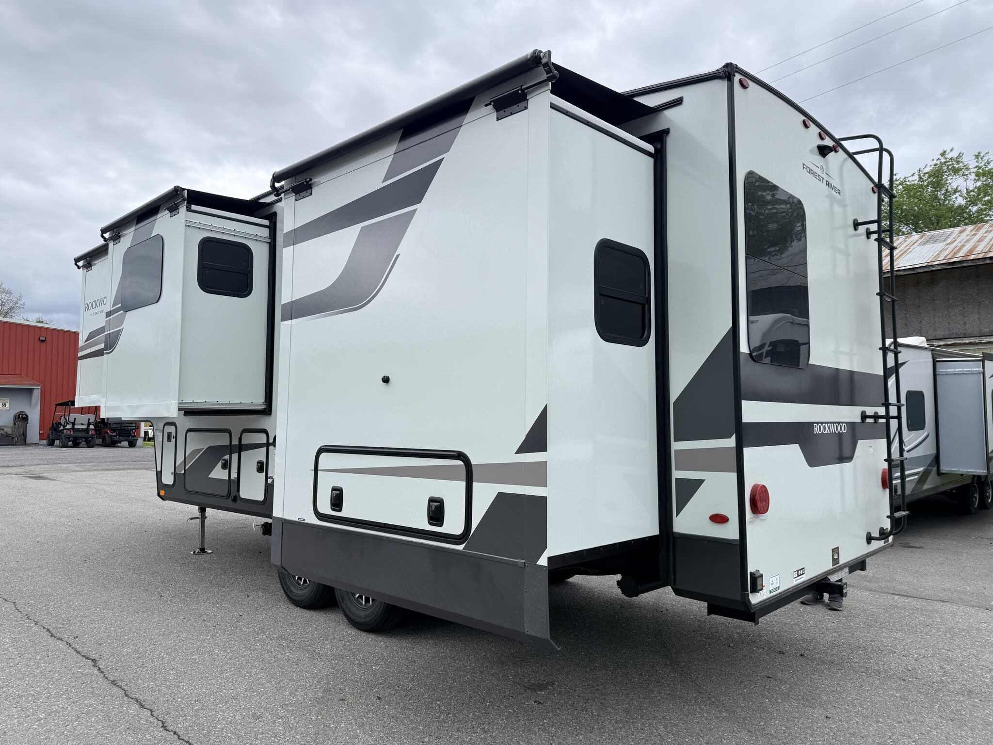 New 2026 Forest River Rockwood Signature 290SFK available in Mill Hall, Pennsylvania