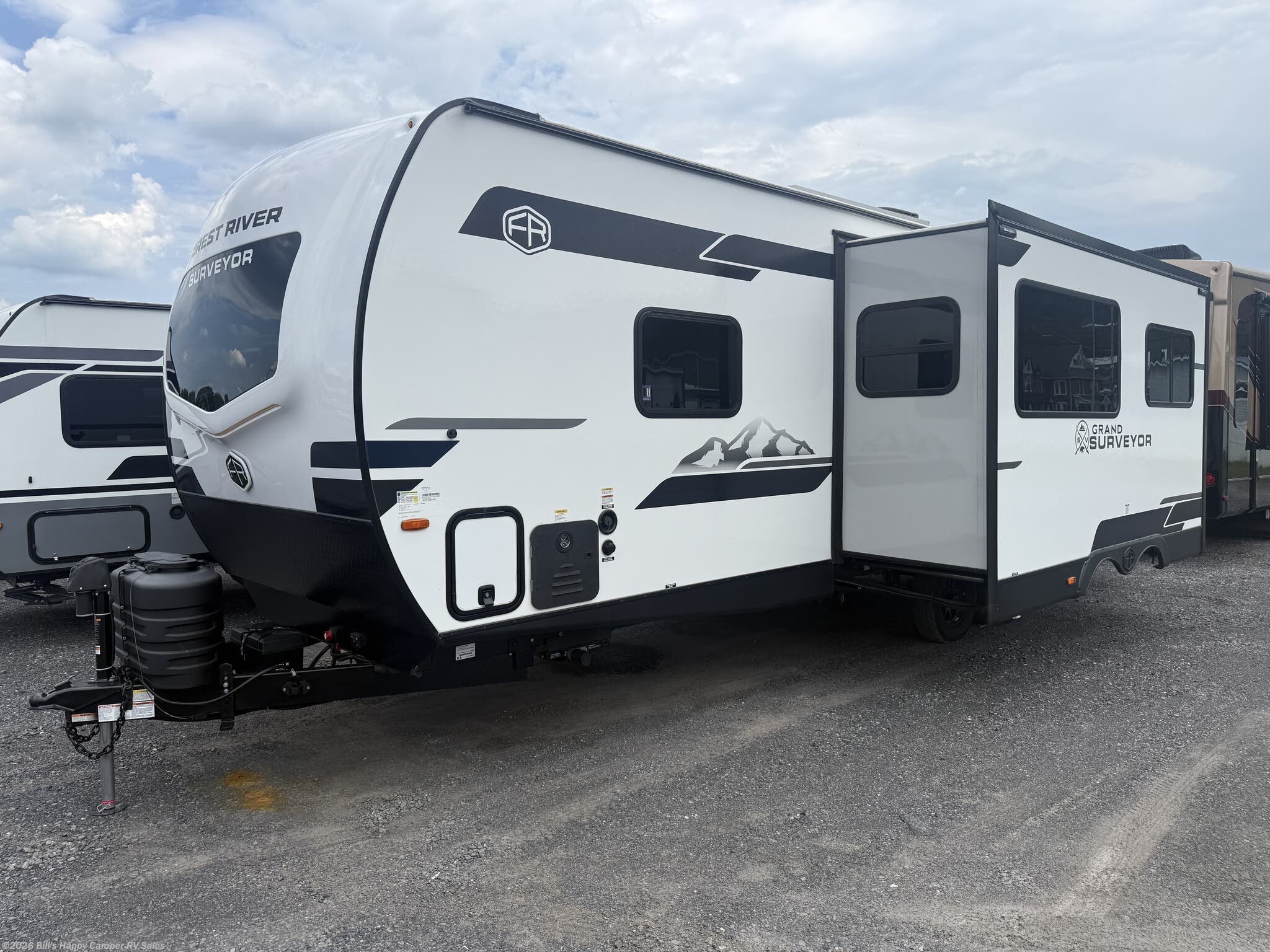 Used 2026 Forest River Grand Surveyor 267RBSS available in Mill Hall, Pennsylvania