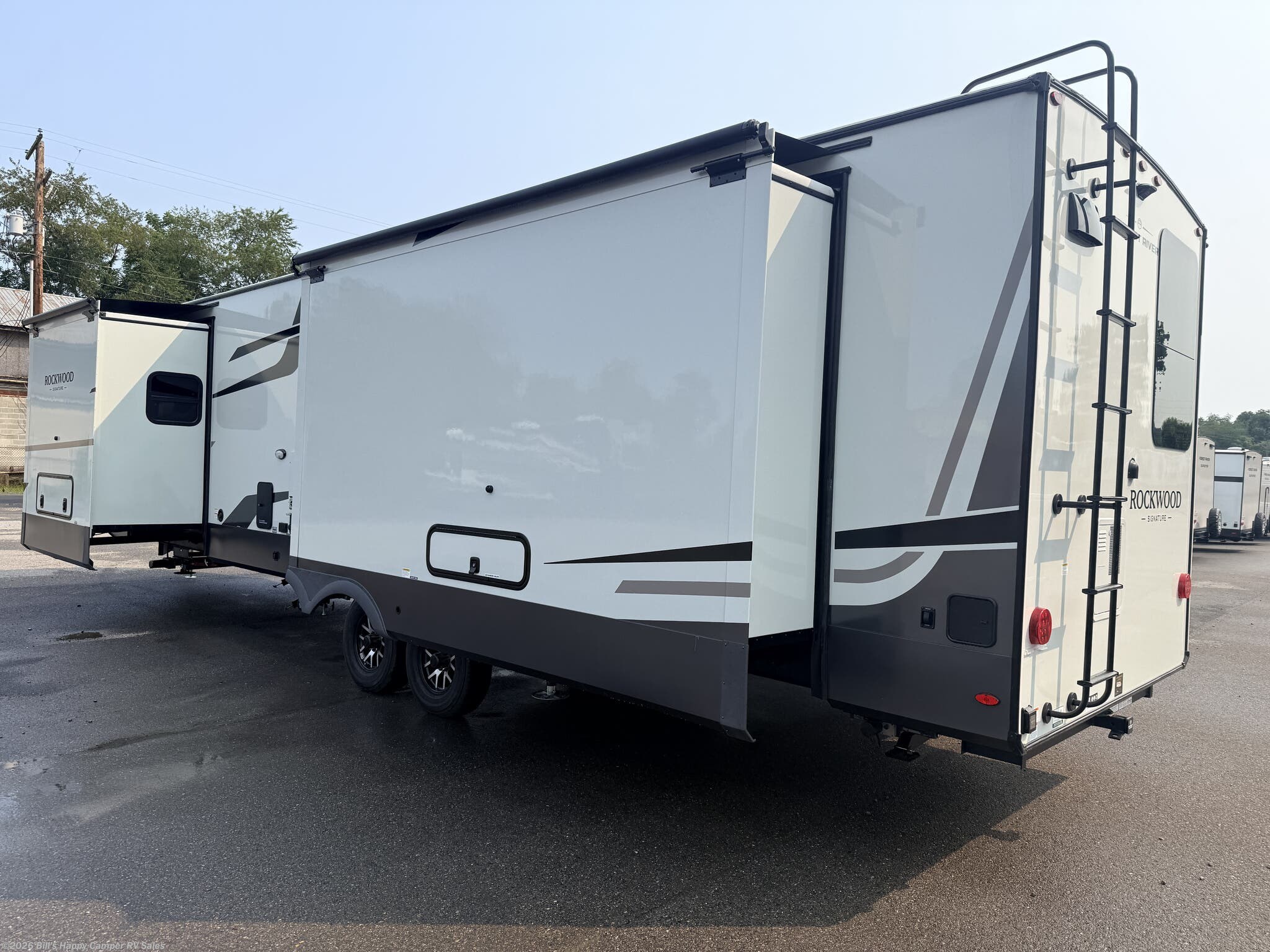 New 2027 Forest River Rockwood Signature 8393RK available in Mill Hall, Pennsylvania