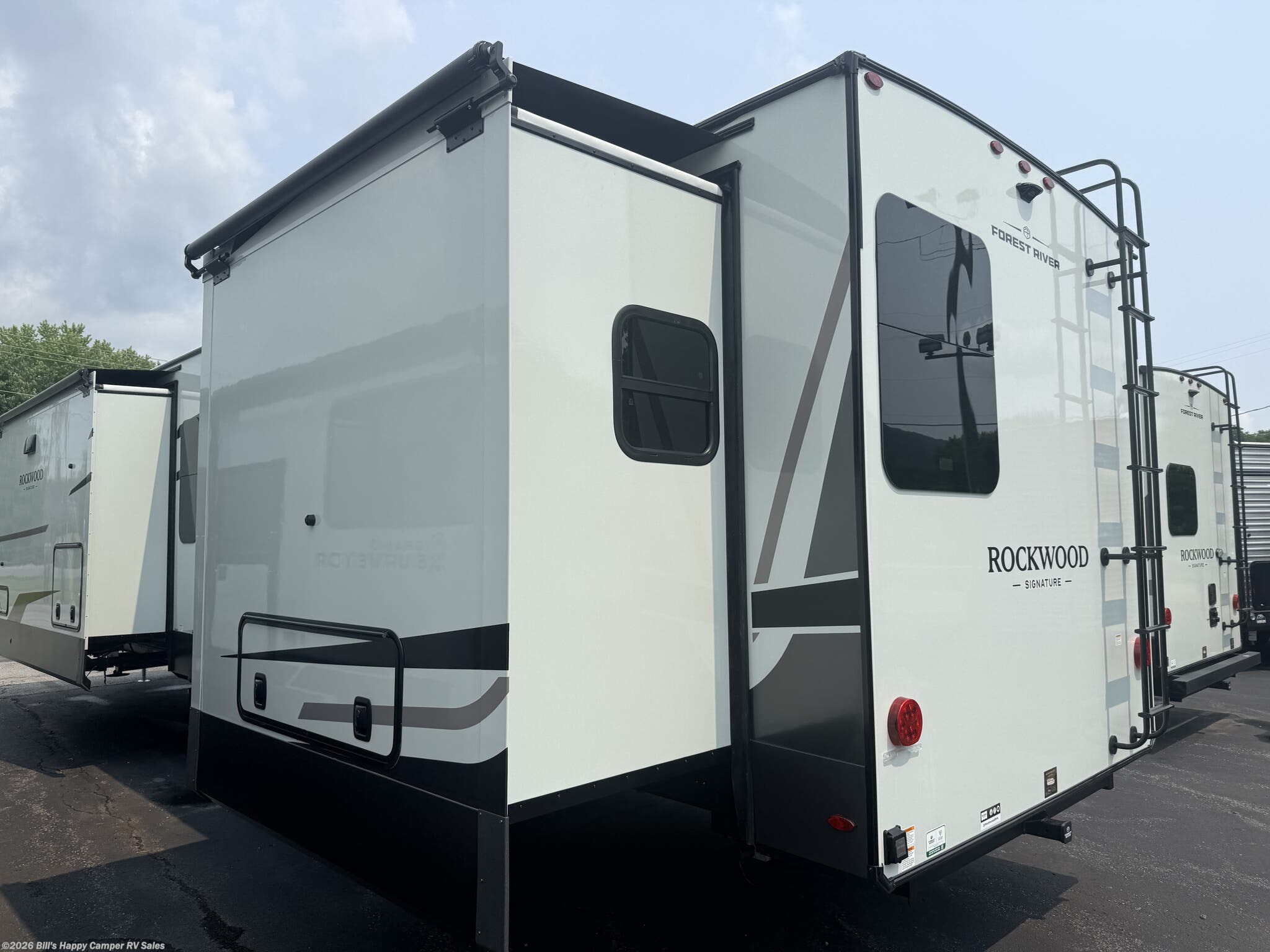 New 2027 Forest River Rockwood Signature 8391FK available in Mill Hall, Pennsylvania
