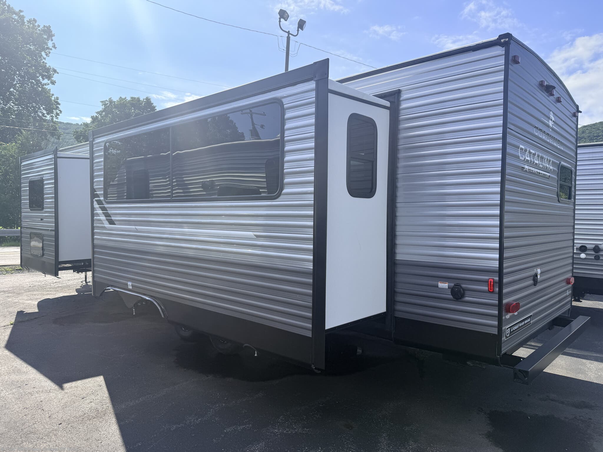 New 2027 Coachmen Catalina Legacy Edition 303RKDS available in Mill Hall, Pennsylvania