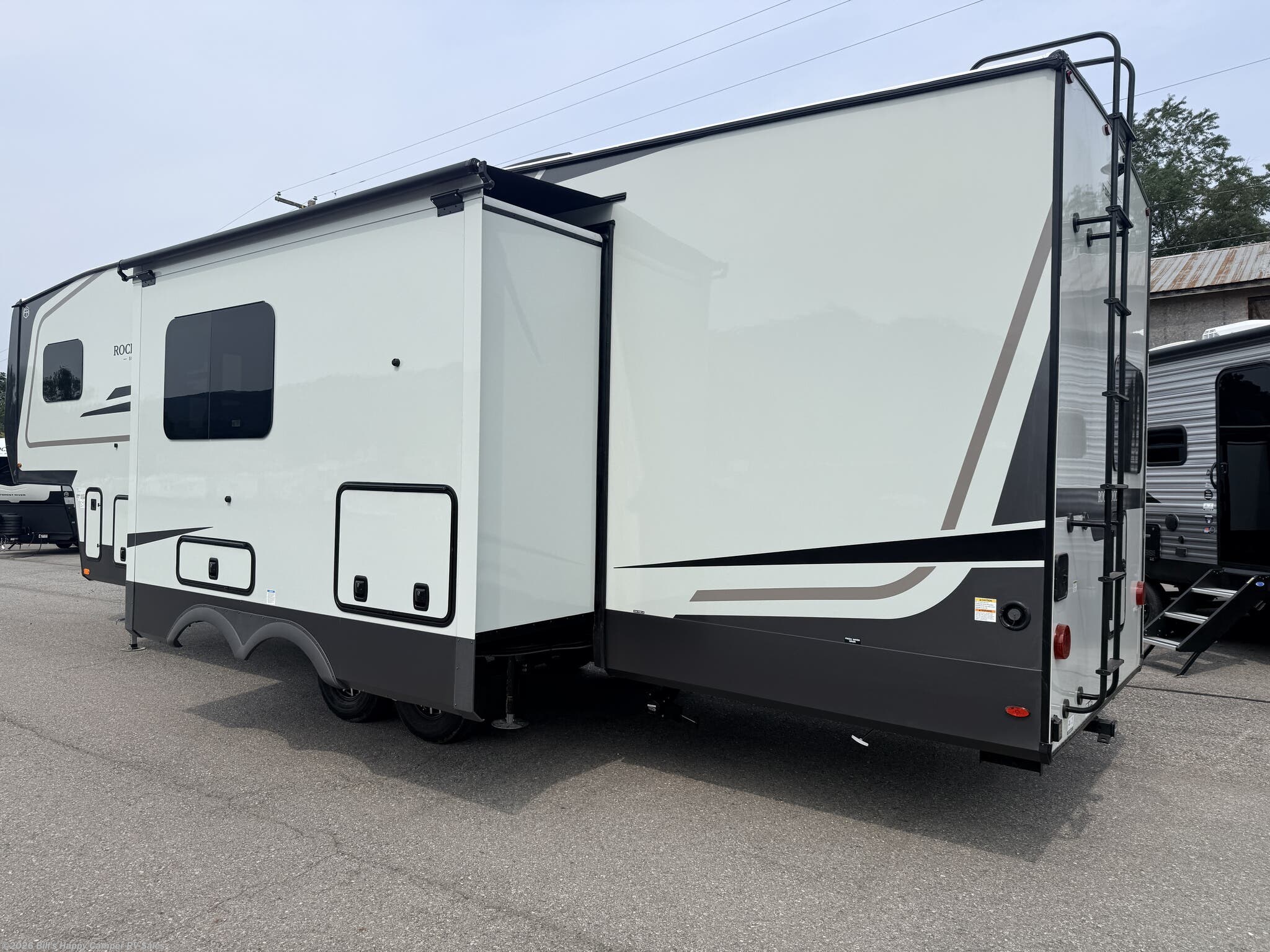 New 2027 Forest River Rockwood Signature R374DBH available in Mill Hall, Pennsylvania