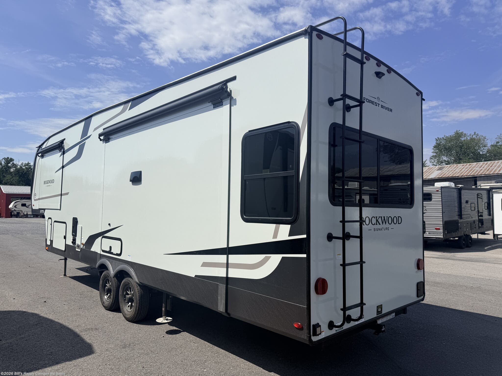 New 2027 Forest River Rockwood Signature 332SRL available in Mill Hall, Pennsylvania