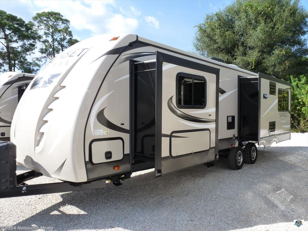 2016 CrossRoads RV Sunset Trail 29RL for Sale in Fort ...