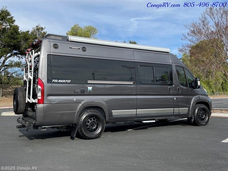 2016 Winnebago Travato 59G RV for Sale in Thousand Oaks, CA 91360