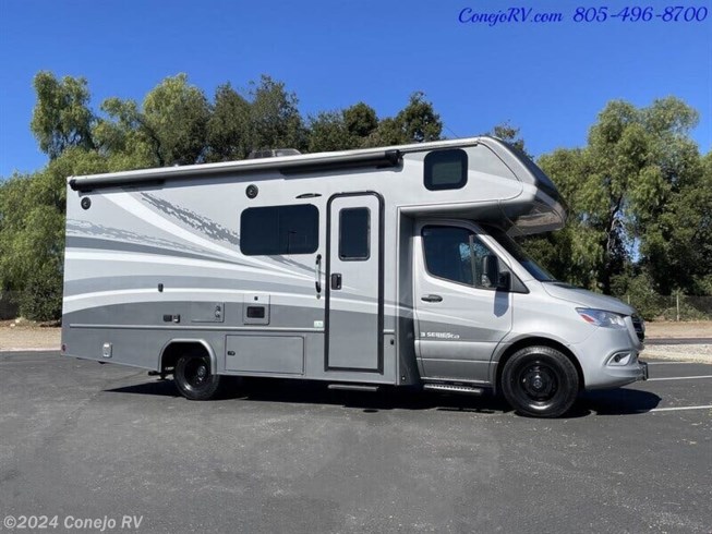 2024 Isata 3 Series 24FW by Dynamax Corp from Conejo RV in Thousand Oaks, California