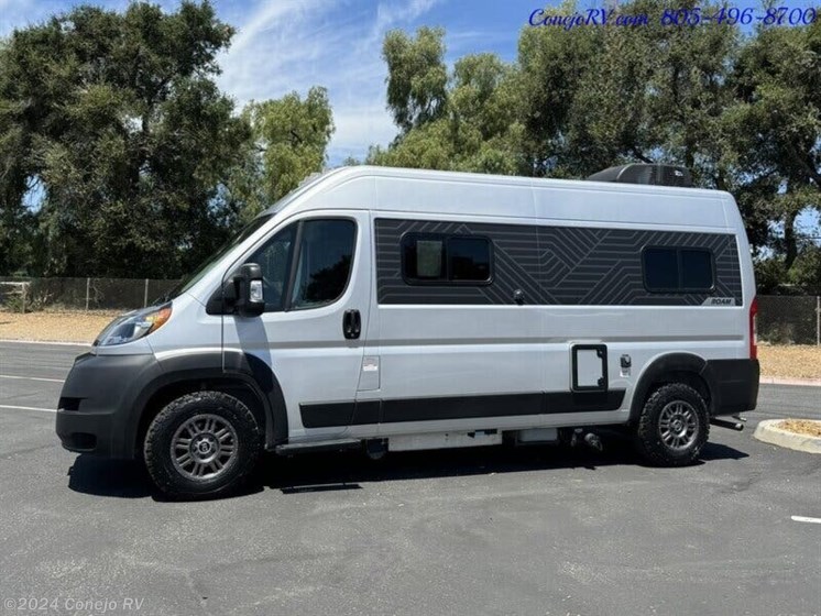 Used 2022 Winnebago Roam 59RA available in Thousand Oaks, California