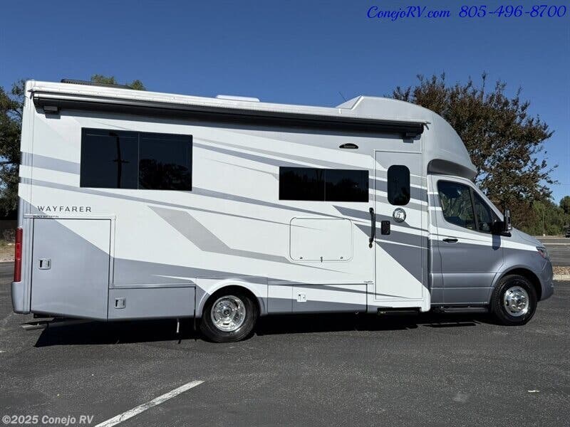 New 2026 Tiffin Wayfarer 25XLW available in Thousand Oaks, California