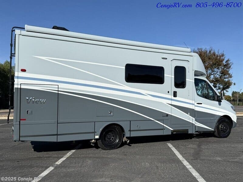 Used 2024 Winnebago View 24T available in Thousand Oaks, California