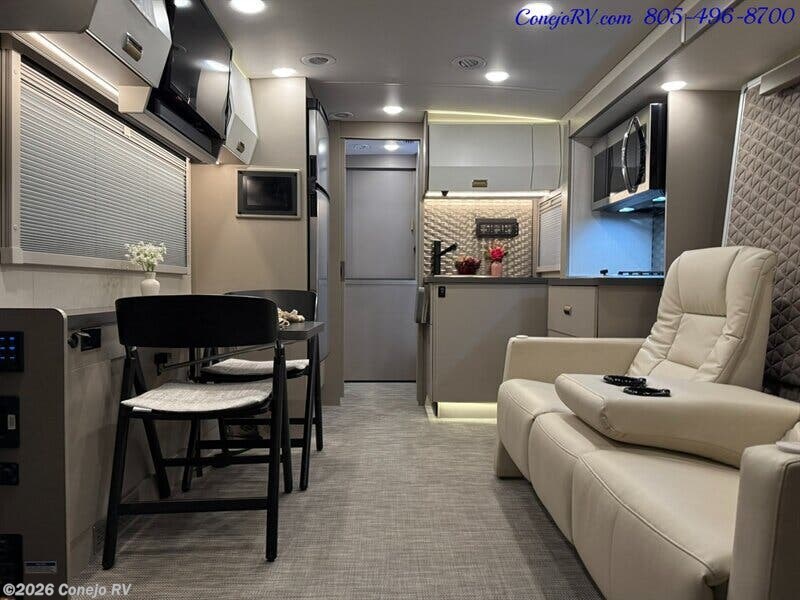 Used 2025 Winnebago View 24T available in Thousand Oaks, California