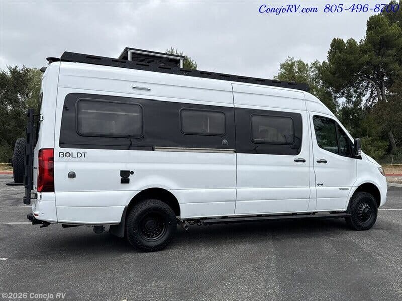 Used 2022 Winnebago Boldt 70BL available in Thousand Oaks, California