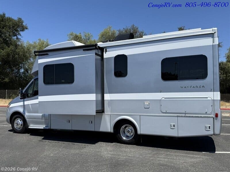2022 Tiffin Wayfarer 25TW - Used Class C For Sale by Conejo RV in Thousand Oaks, California