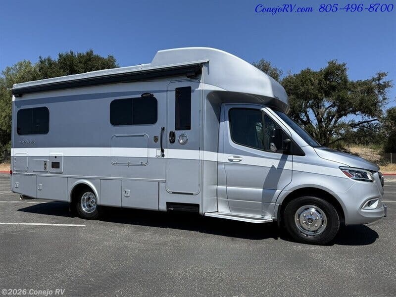 2022 Wayfarer 25TW by Tiffin from Conejo RV in Thousand Oaks, California