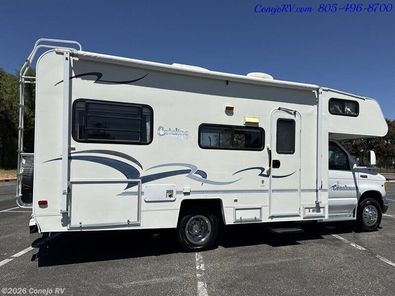 Used 2001 Coachmen Catalina available in Thousand Oaks, California