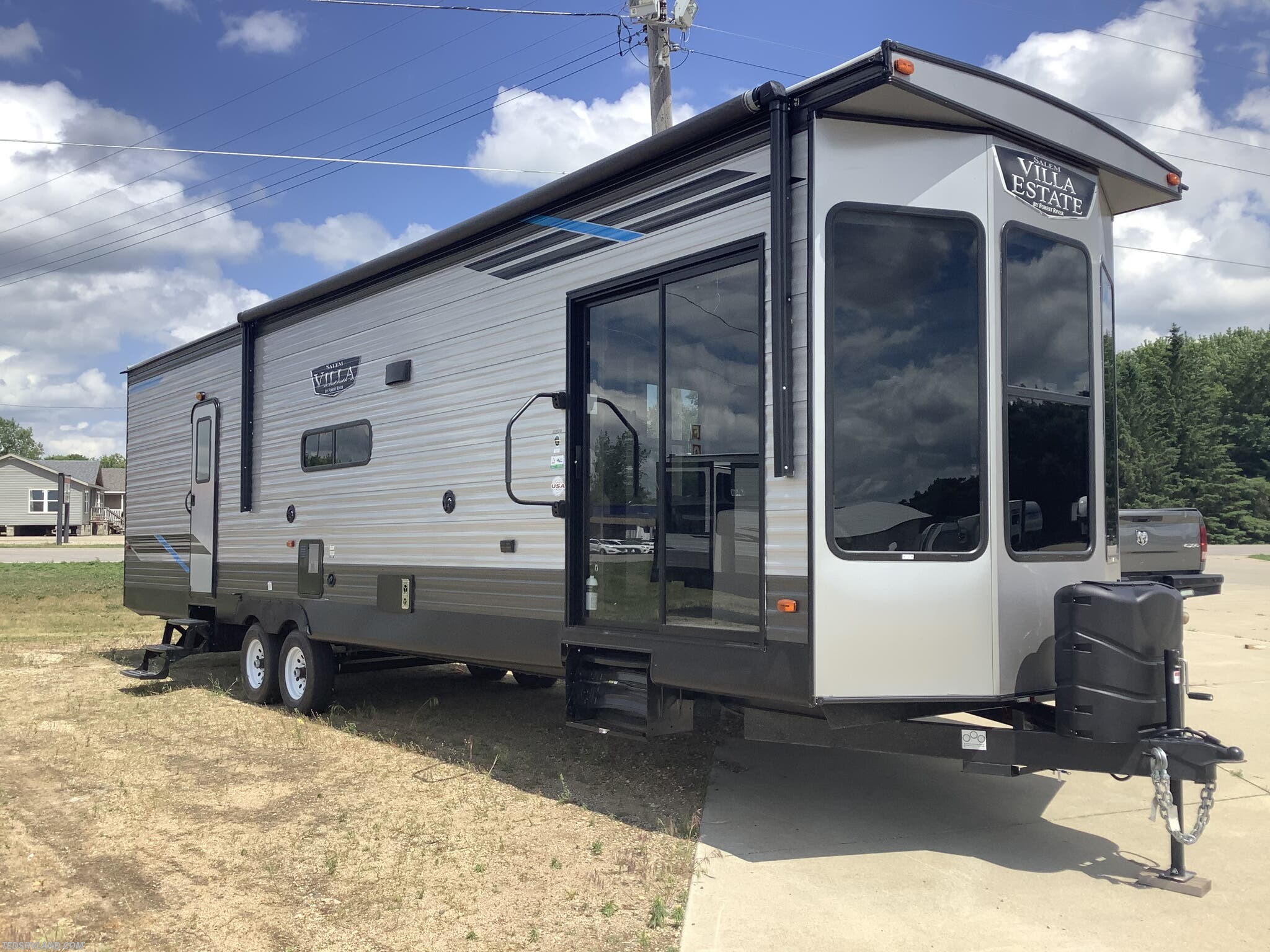 2021 Forest River Salem Villa 353FLFB RV for Sale in Paynesville, MN