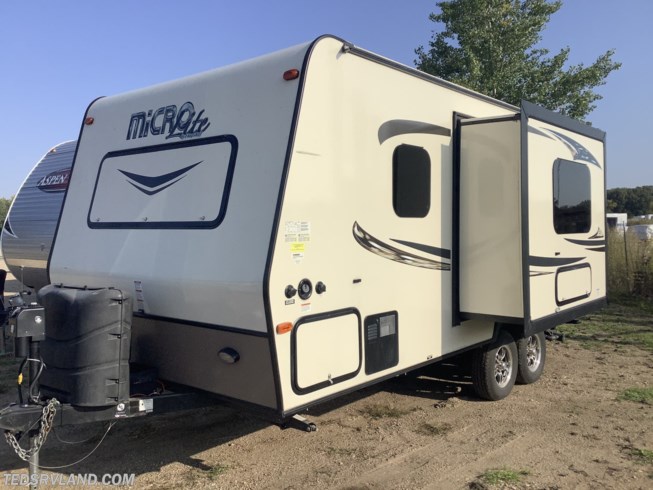 2017 Forest River Flagstaff Micro Lite 21FBRS RV for Sale in Paynesville, MN 56362 | HD410508 2017 Flagstaff Micro Lite 21fbrs For Sale