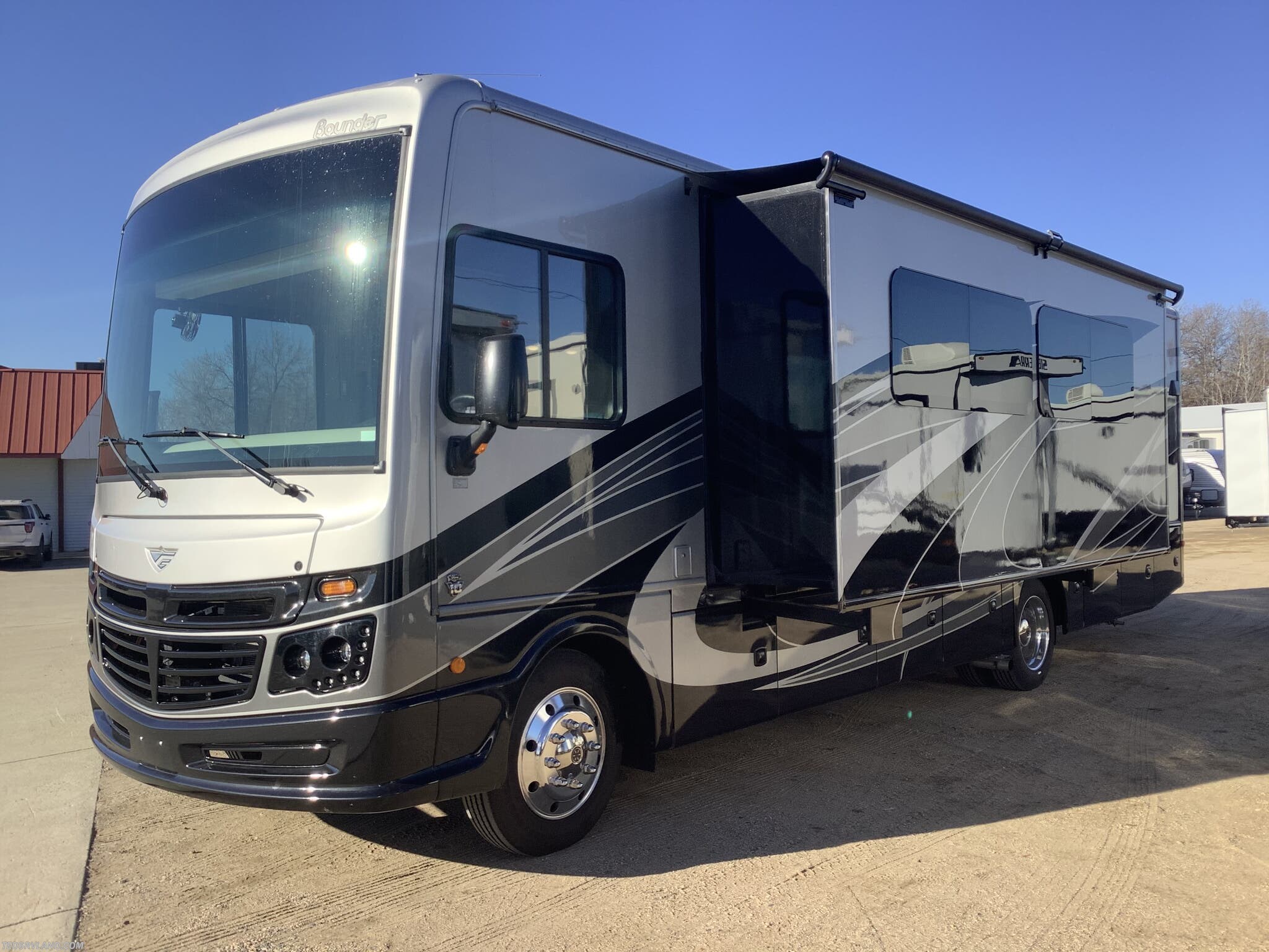 2020 Fleetwood Bounder 33C RV for Sale in Paynesville, MN 56362 ...