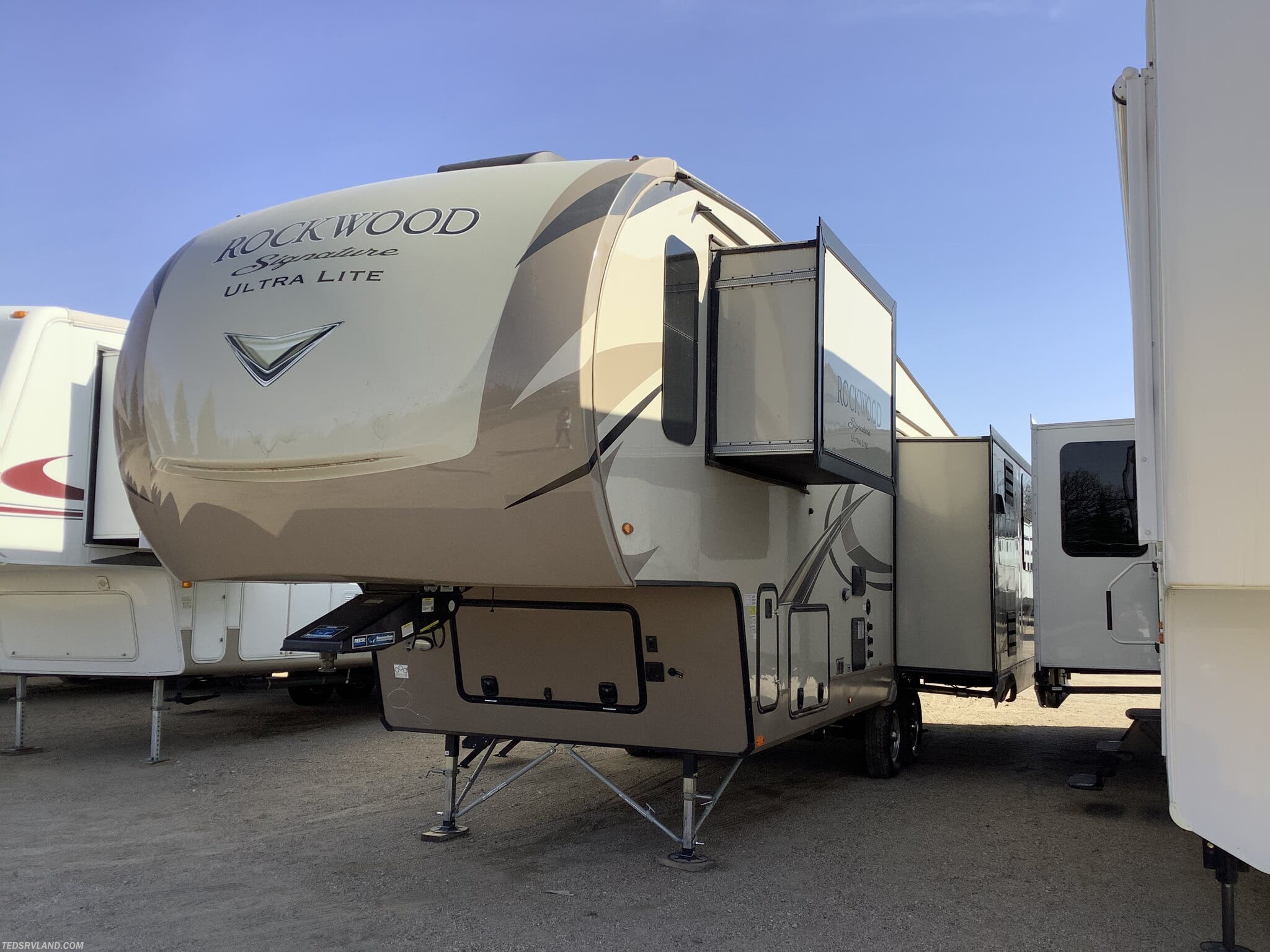 2018 Forest River Rockwood Signature Ultra Lite 8298WS RV for Sale in Paynesville, MN 56362 2018 Forest River Rockwood Signature Ultra Lite 8298ws
