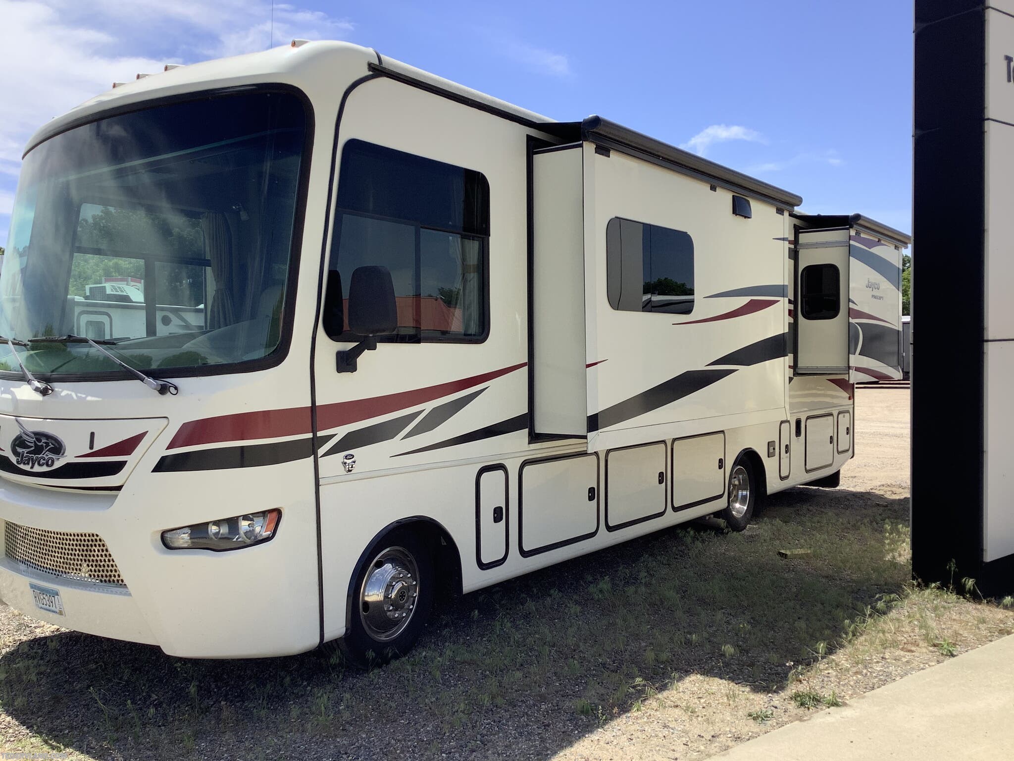 2015 Jayco Precept 31UL RV for Sale in Paynesville, MN 56362 E0A12098